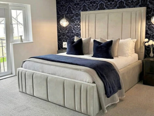 Luxury Buckingham Rest Upholstered Bed